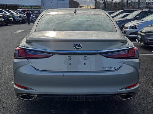 2023 Lexus ES 350 Base