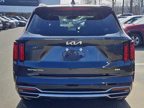 Gravity Grey 2023 Kia Sorento SX