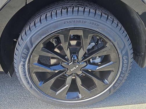 Gravity Grey 2023 Kia Sorento SX