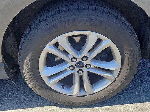 Magnetic Metallic 2020 Ford Edge SEL