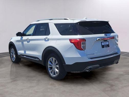 Star White Metallic Tri-Coat 2023 Ford Explorer Limited