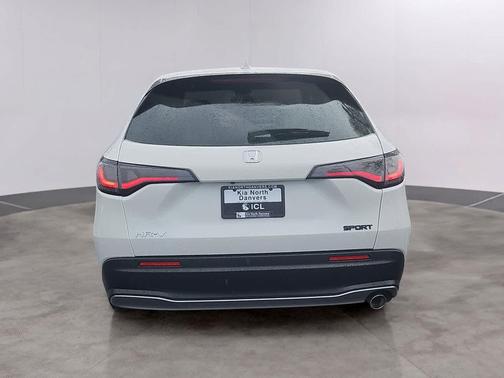 Platinum White Pearl 2024 Honda HR-V AWD Sport
