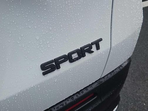 Platinum White Pearl 2024 Honda HR-V AWD Sport