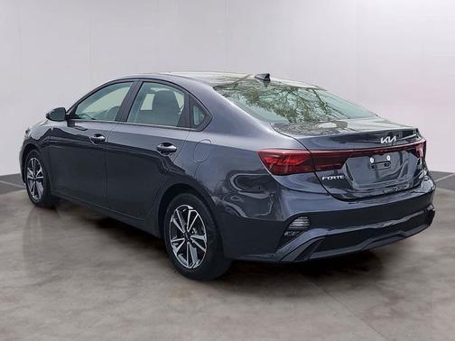 Gravity Gray 2023 Kia Forte LXS