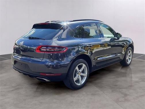 2017 Porsche Macan Base