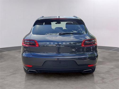2017 Porsche Macan Base