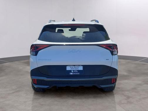 Glacial White Pearl 2023 Kia Sportage X-Line