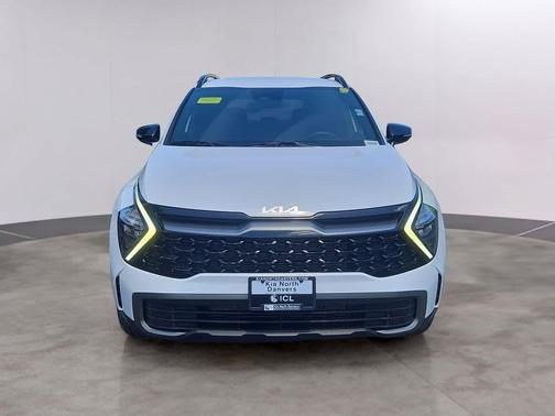 Glacial White Pearl 2023 Kia Sportage X-Line