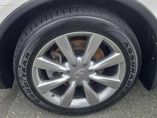 Moonlight White 2015 INFINITI QX50 Journey