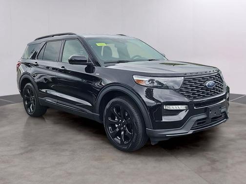 Agate Black Metallic 2022 Ford Explorer ST-Line