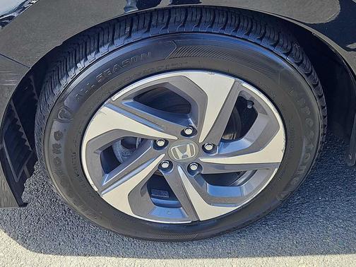 Crystal Black Pearl 2019 Honda Insight EX