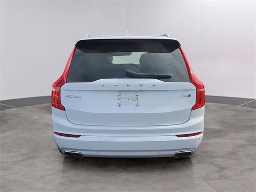 2020 Volvo XC90 T5 Momentum