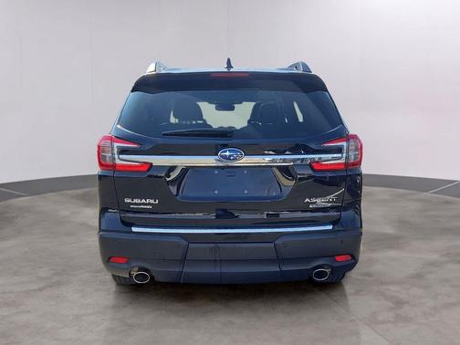 Crystal Black Silica 2023 Subaru Ascent Limited 7-Passenger