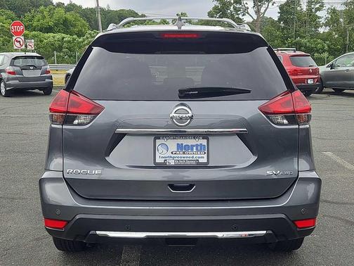 Gun Metallic 2020 Nissan Rogue SV