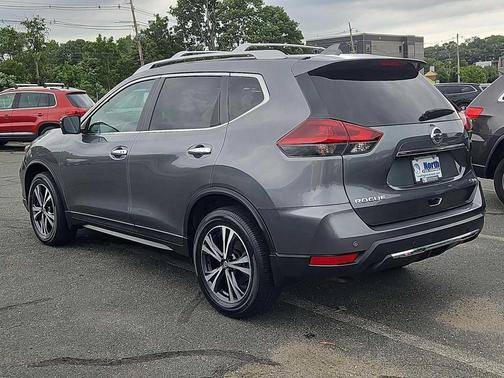 Gun Metallic 2020 Nissan Rogue SV