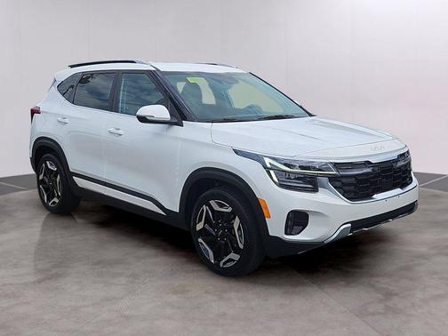 Snow White Pearl 2024 Kia Seltos SX Turbo