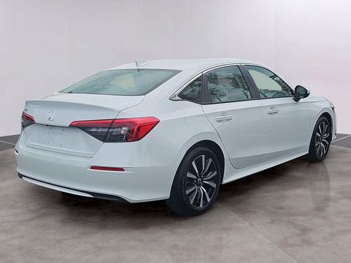 Platinum White Pearl 2024 Honda Civic EX