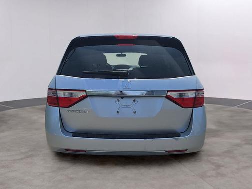 Alabaster Silver Metallic 2013 Honda Odyssey LX
