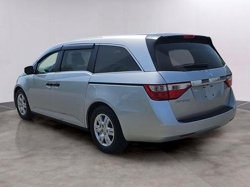Alabaster Silver Metallic 2013 Honda Odyssey LX
