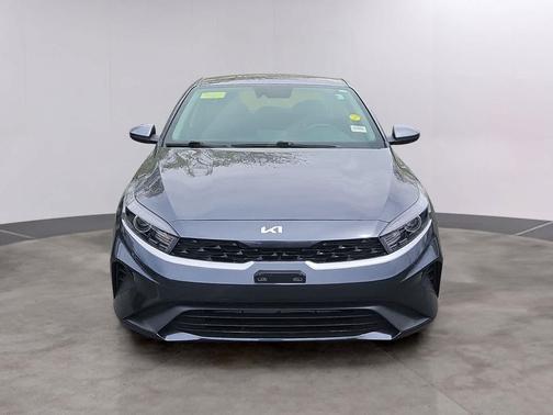 Gravity Gray 2023 Kia Forte LXS