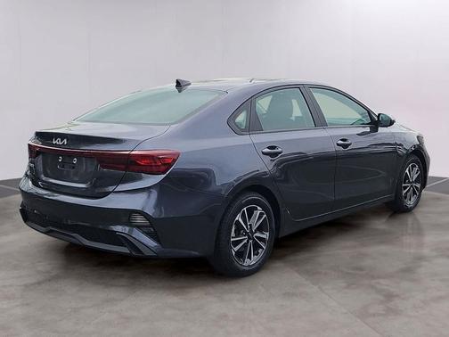 Gravity Gray 2023 Kia Forte LXS