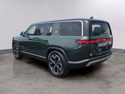 GREEN 2023 Rivian R1S Launch Edition