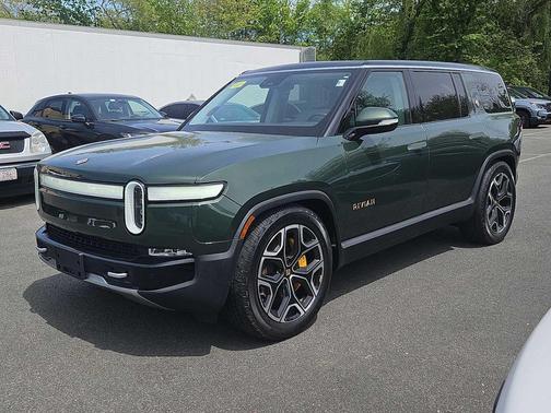 GREEN 2023 Rivian R1S Launch Edition