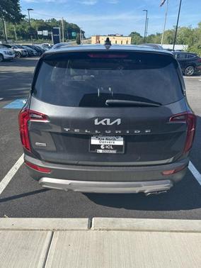 2022 Kia Telluride S