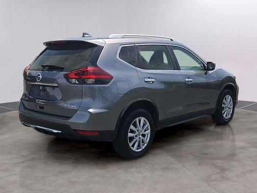 Gun Metallic 2018 Nissan Rogue SV