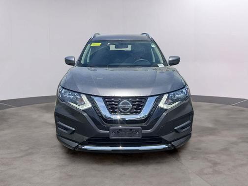 Gun Metallic 2018 Nissan Rogue SV