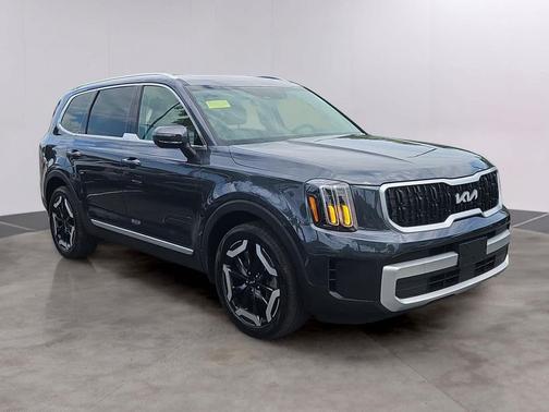 Gravity Gray 2024 Kia Telluride EX