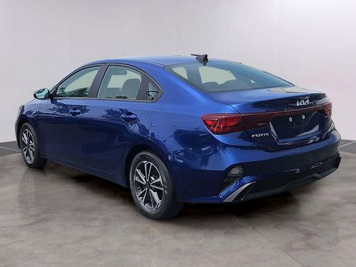 Deep Sea Blue 2023 Kia Forte LXS