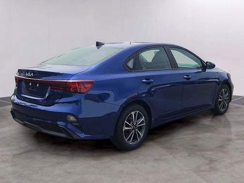 Deep Sea Blue 2023 Kia Forte LXS