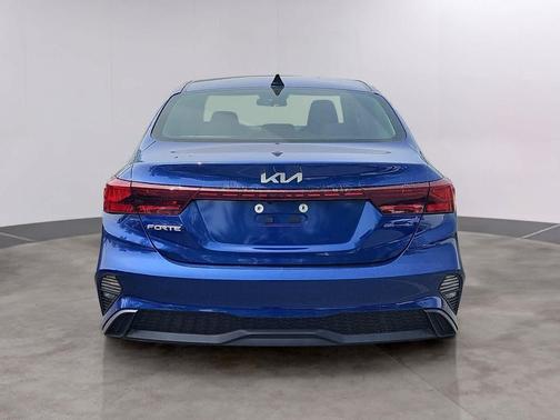 Deep Sea Blue 2023 Kia Forte LXS