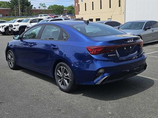 Deep Sea Blue 2023 Kia Forte LXS