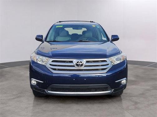 2012 Toyota Highlander SE