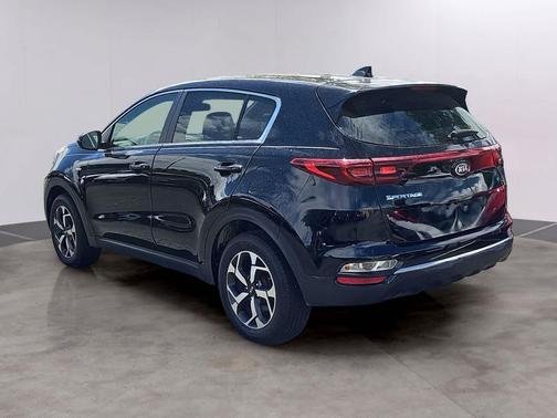 Black Cherry Pearl 2020 Kia Sportage LX