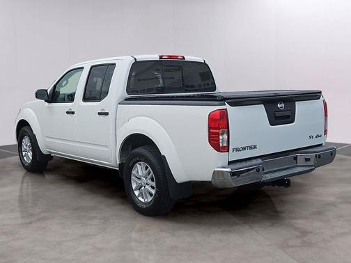 Glacier White 2015 Nissan Frontier SV