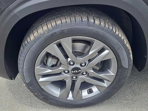 Cherry Black 2023 Kia Seltos S