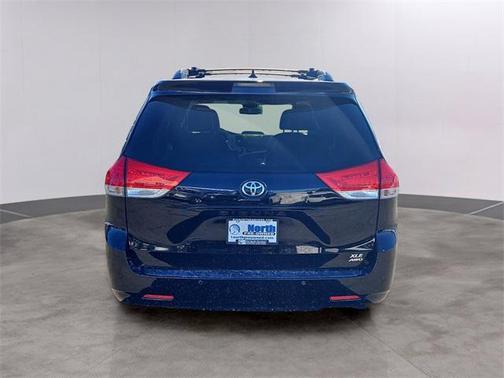 2011 Toyota Sienna XLE