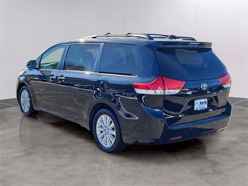2011 Toyota Sienna XLE