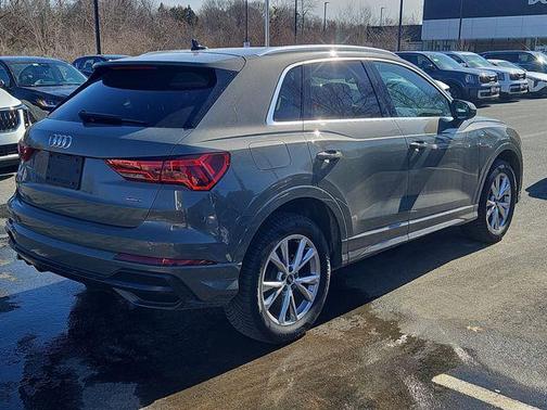 2022 Audi Q3 45 S line Premium