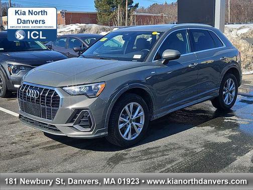 2022 Audi Q3 45 S line Premium