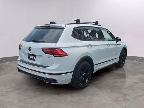 Opal White Pearl 2024 Volkswagen Tiguan 2.0T SE R-Line Black 4MOTION