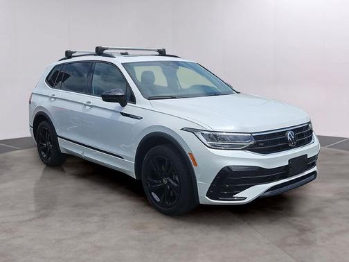 Opal White Pearl 2024 Volkswagen Tiguan 2.0T SE R-Line Black 4MOTION