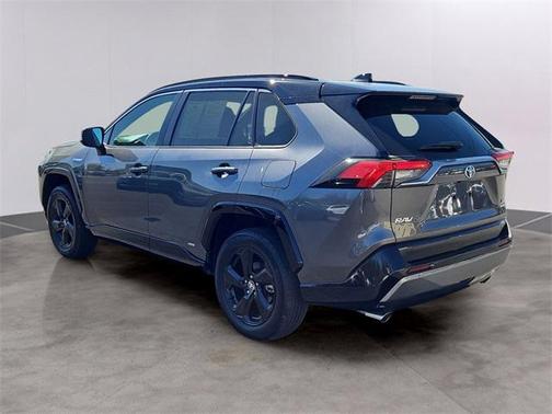 2021 Toyota RAV4 Hybrid SE