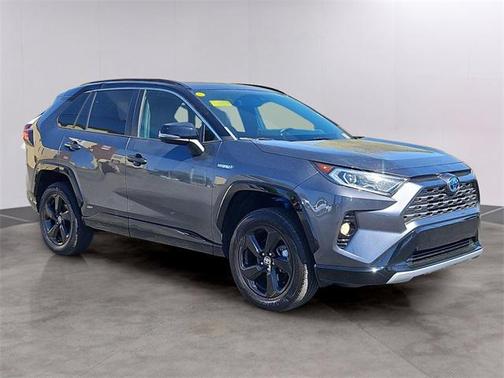 2021 Toyota RAV4 Hybrid SE