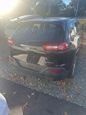 2015 Jeep Cherokee Sport