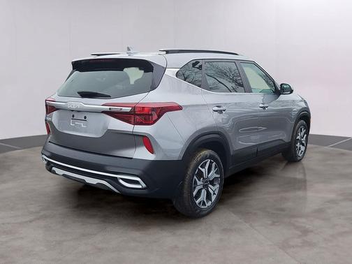 2022 Kia Seltos EX