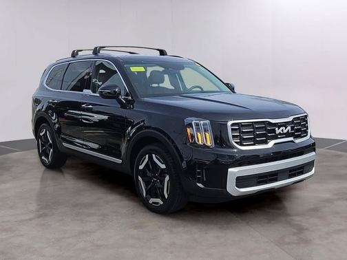 Ebony Black 2024 Kia Telluride S